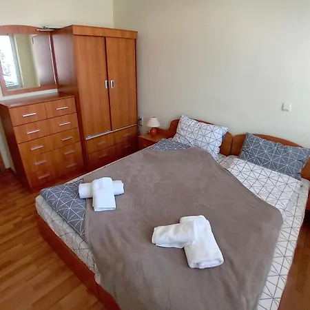 Lägenhetshotell Sa Services Private Apartments, Eagle Rock Complex Beli Iskar