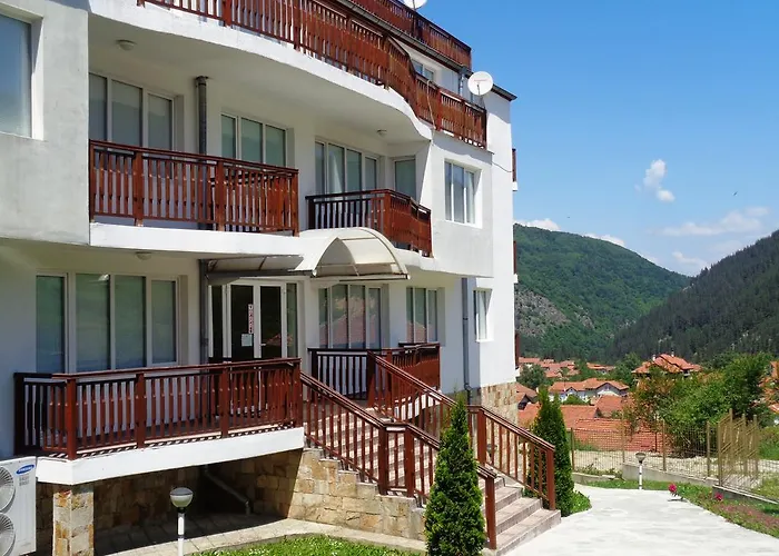 Sa Services Private Apartments, Eagle Rock Complex