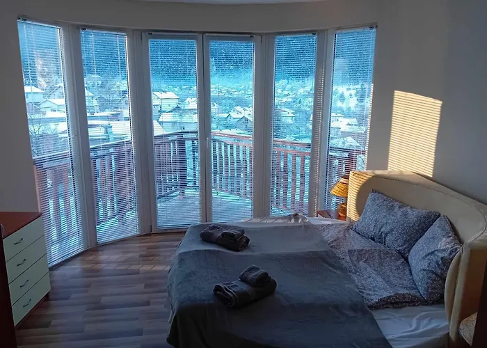 Sa Services Private Apartments, Eagle Rock Complex 4* Beli Iskar