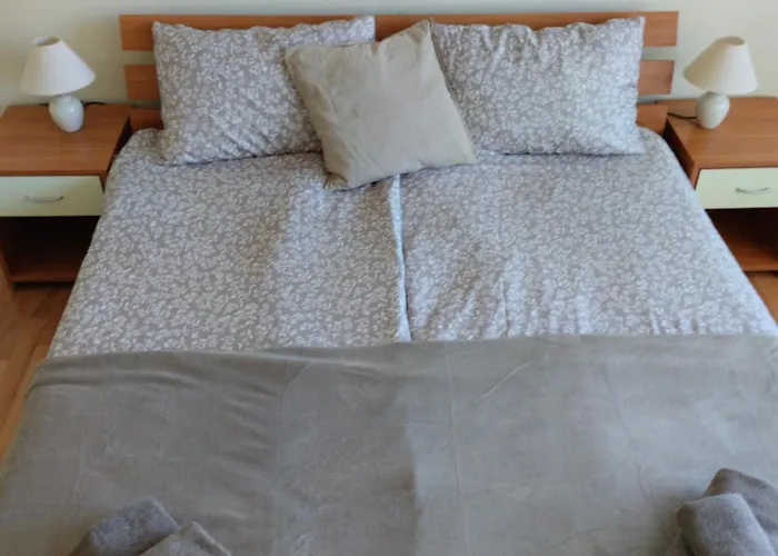 Sa Services Private Apartments, Eagle Rock Complex 4*